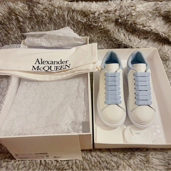 SOLD！！Alexander McQueen sneakers - Picture 3 of 6